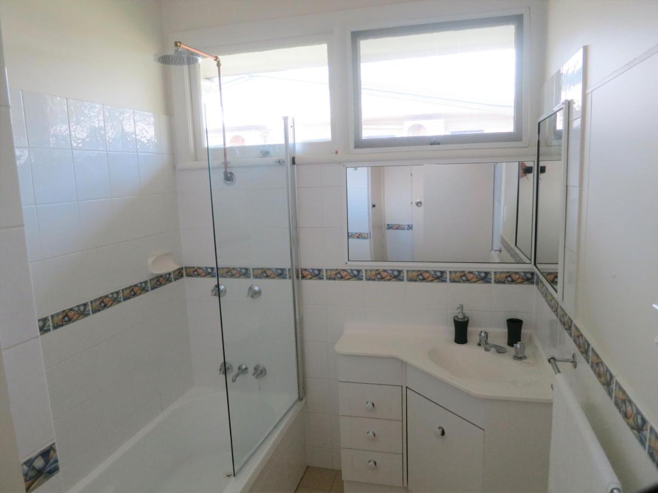 Edge Hill Clean & Green Cairns, 7 Minutes From The Airport, 7 Minutes To Cairns Cbd & Reef Fleet Terminal ภายนอก รูปภาพ